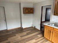 409 N Smith