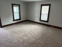 409 N Smith
